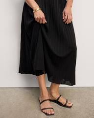The Pleated Skirt | Black