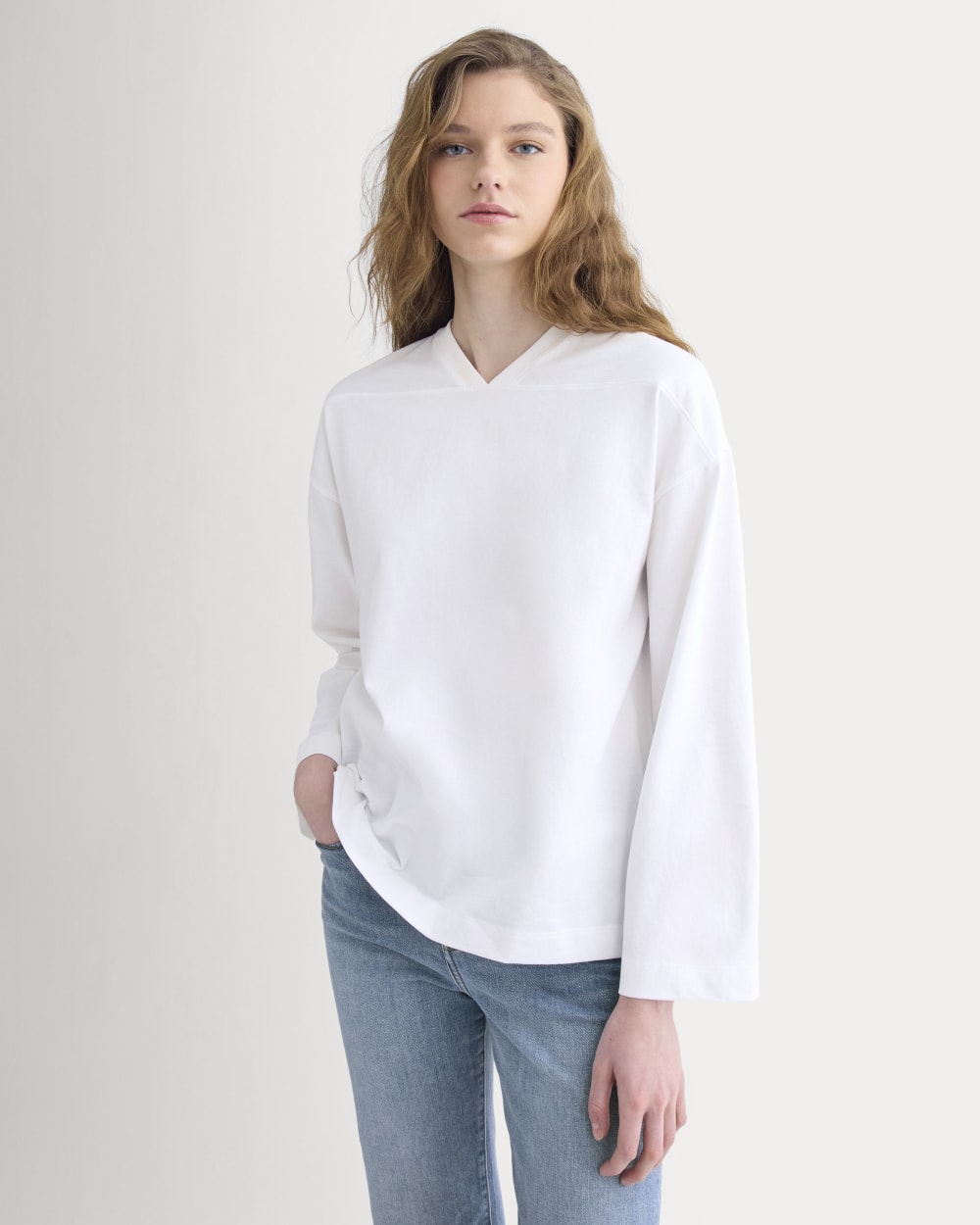 Retro V-Neck Jersey | White