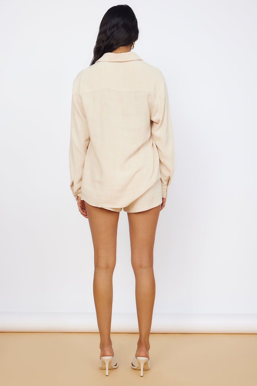 SEVEN WONDERS Kiana Short Sand