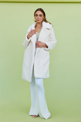 Luvie Coat White